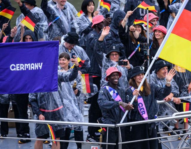 九游平台APP-施罗德当旗手看齐诺天王，展望奥运：能赢任何对手